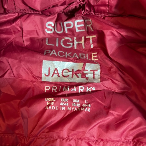 Winter puffer packable long coat by Primark. Red. Large size. - Picture 10 of 10